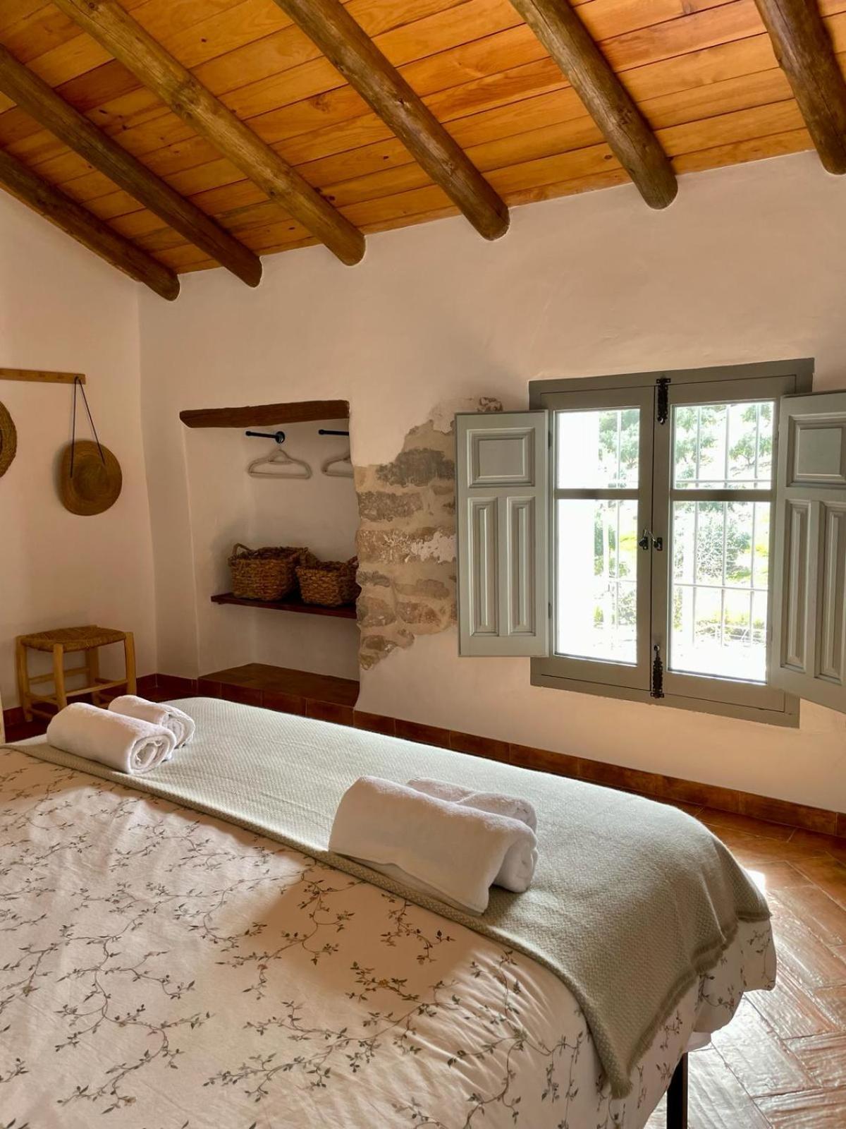 Cortijo Las Angosturas Montefrio Bagian luar foto
